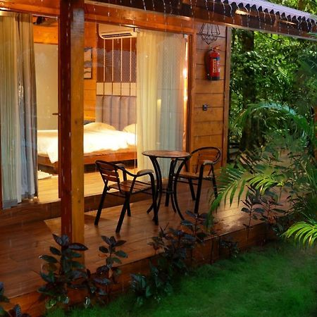 Wooden Ecr Sea Resort 蓬蒂切里 外观 照片