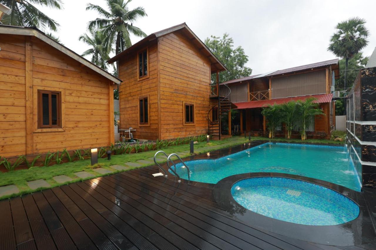 Wooden Ecr Sea Resort 蓬蒂切里 外观 照片