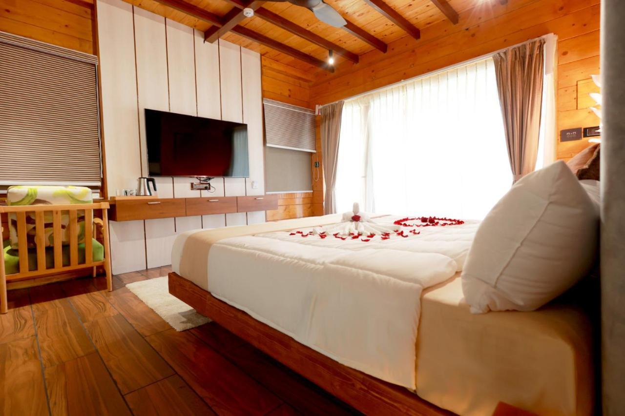 Wooden Ecr Sea Resort 蓬蒂切里 外观 照片