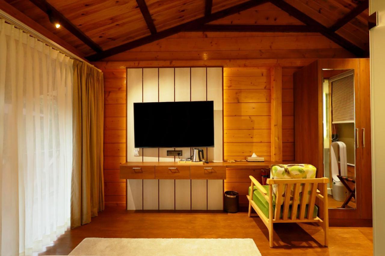 Wooden Ecr Sea Resort 蓬蒂切里 外观 照片