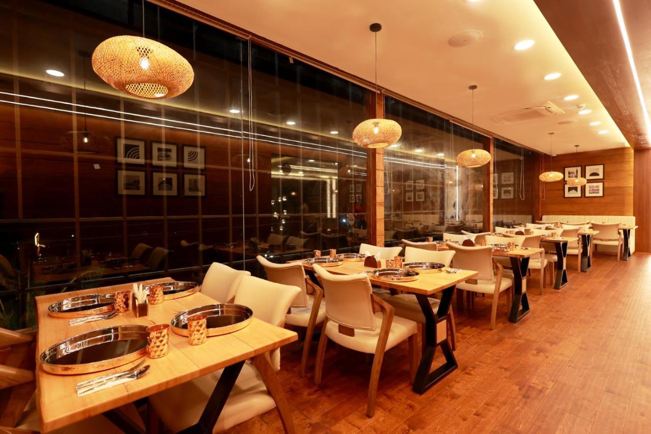 Wooden Ecr Sea Resort 蓬蒂切里 外观 照片