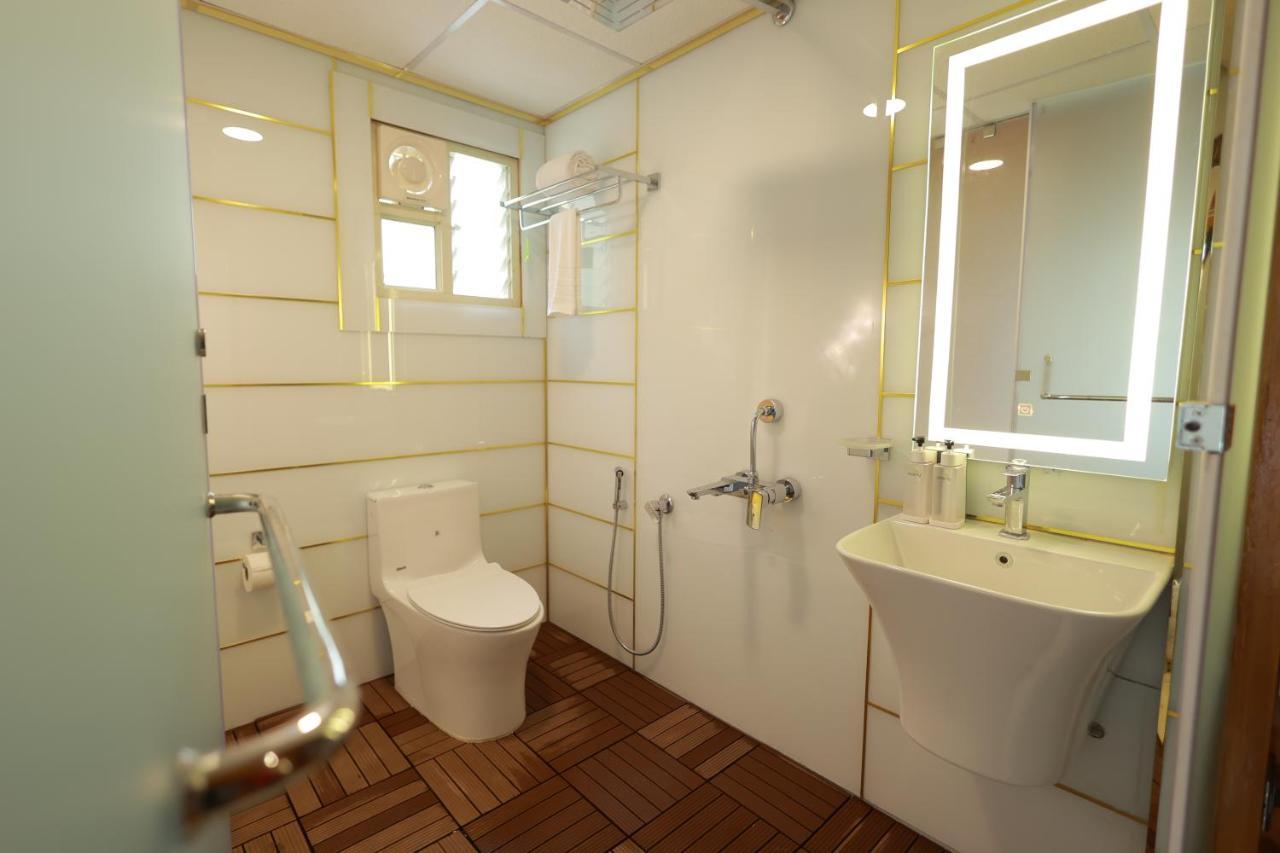 Wooden Ecr Sea Resort 蓬蒂切里 外观 照片