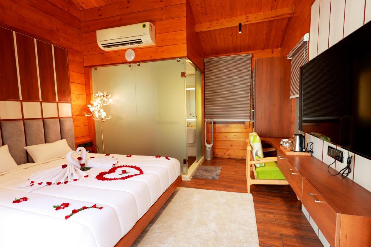 Wooden Ecr Sea Resort 蓬蒂切里 外观 照片