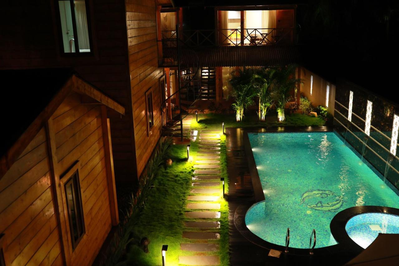 Wooden Ecr Sea Resort 蓬蒂切里 外观 照片
