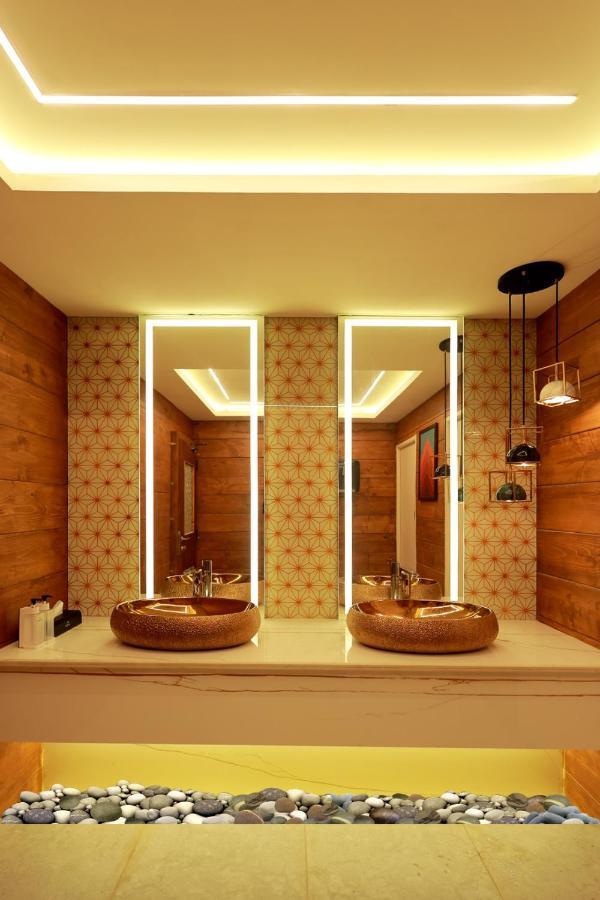Wooden Ecr Sea Resort 蓬蒂切里 外观 照片